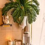 051 Boutique Bed & Breakfast