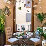 051 Boutique Bed & Breakfast