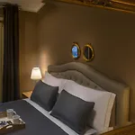 051 Boutique Bed & Breakfast