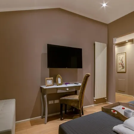 051 Boutique Bed & Breakfast 2*